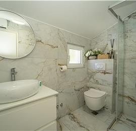 6 Bedroom Beachfront Villa with Heated Pool near Vela Luka on Korcula Island, Sleep 12